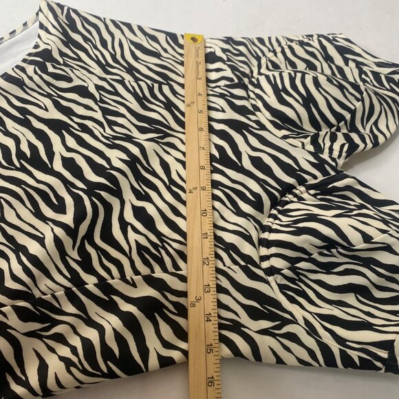 Zebra Print One-Piece Swimsuit Plus Size 1X Underwired Padded Cups Womens Swimwe - Picture 9 of 11